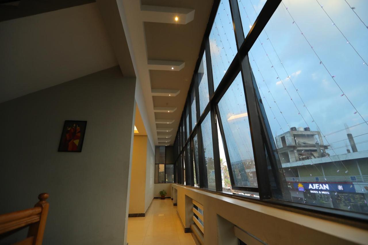 Sapphire Inn 尼杜巴塞莱 外观 照片