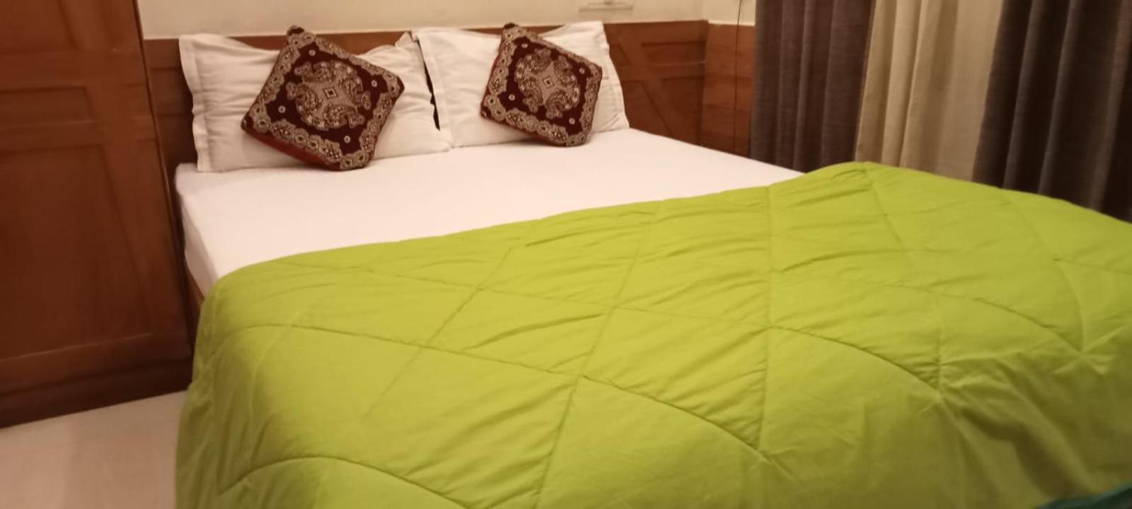 Sapphire Inn 尼杜巴塞莱 外观 照片